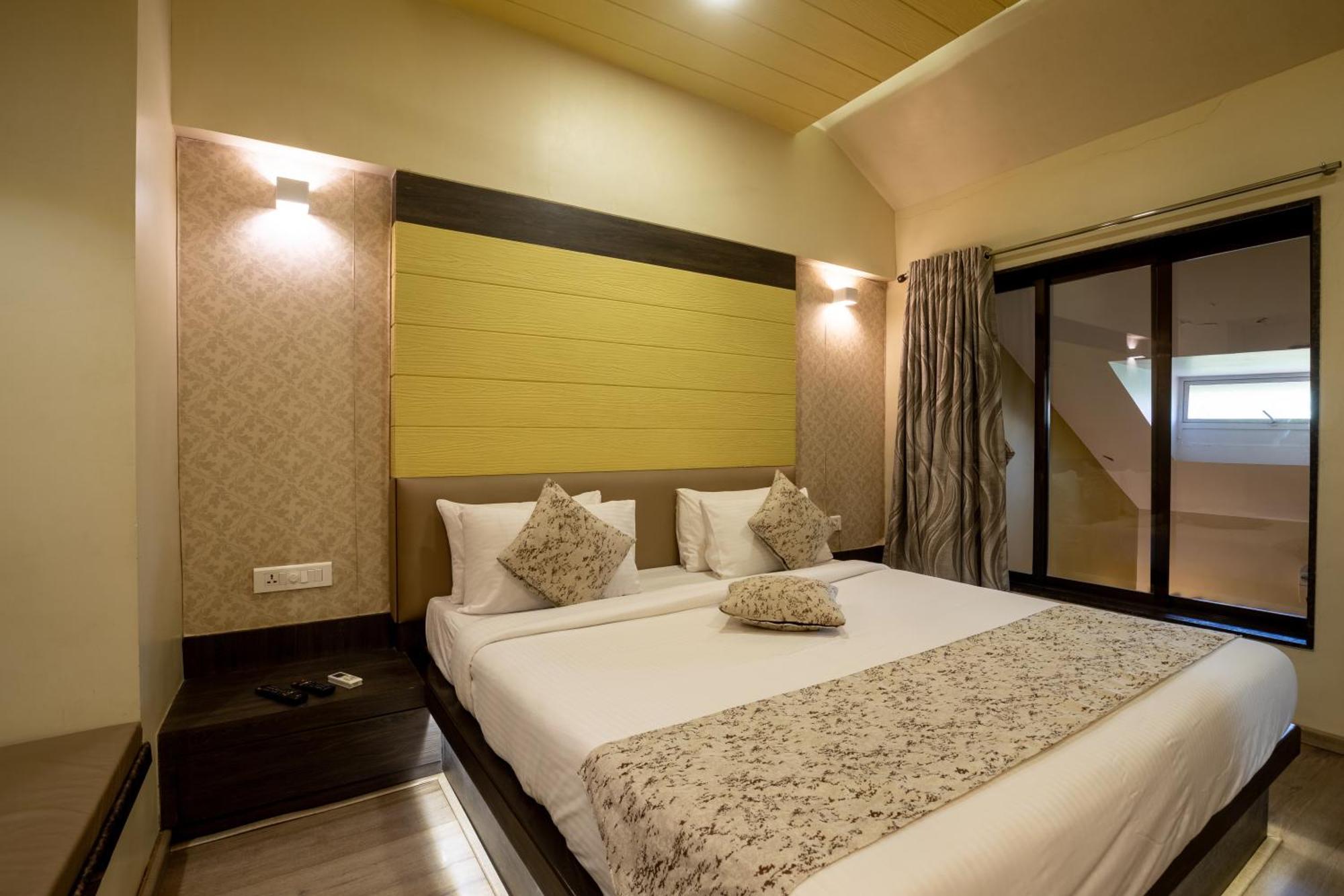 Zaras Resort Khandala Lonavala Eksteriør bilde