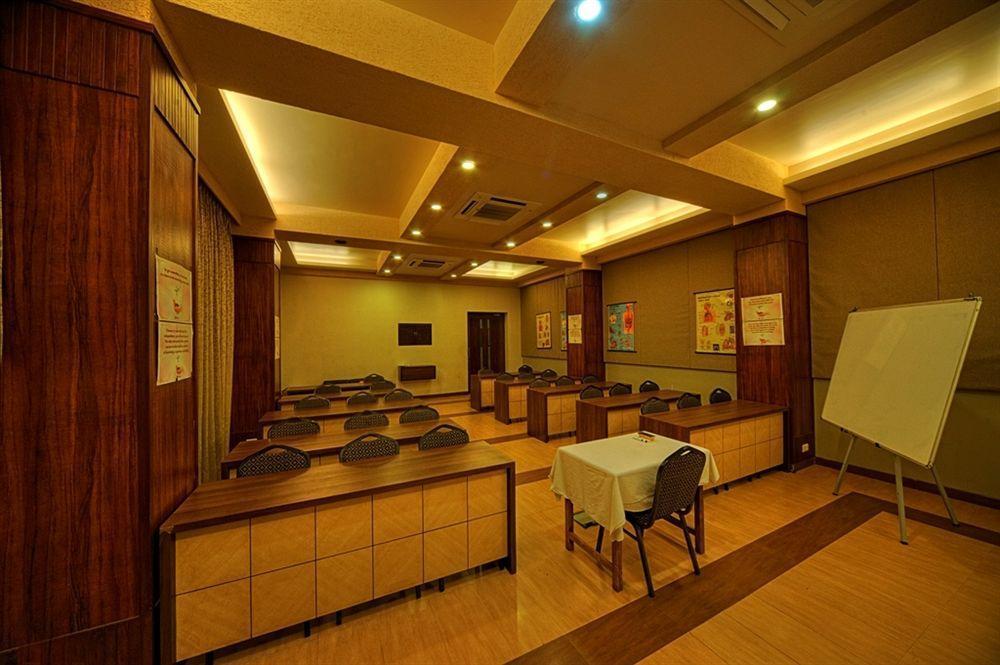 Zaras Resort Khandala Lonavala Eksteriør bilde